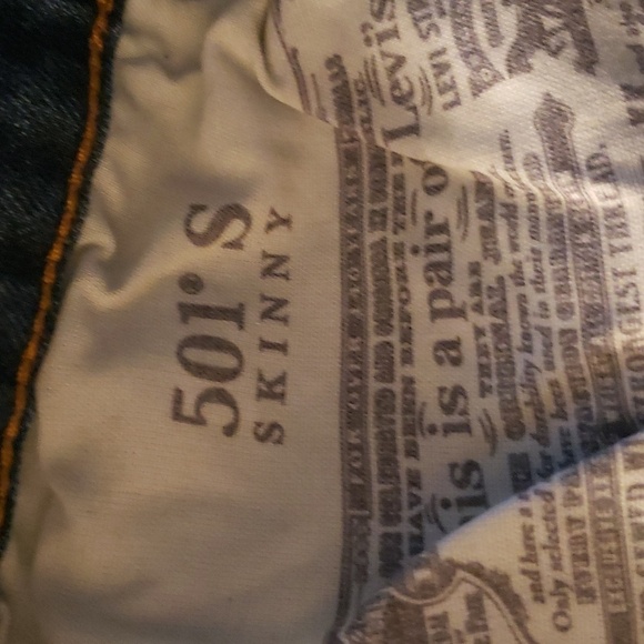 Levi’s 501 button fly Skinny High Rise Raw Hem Jeans - Picture 7 of 8